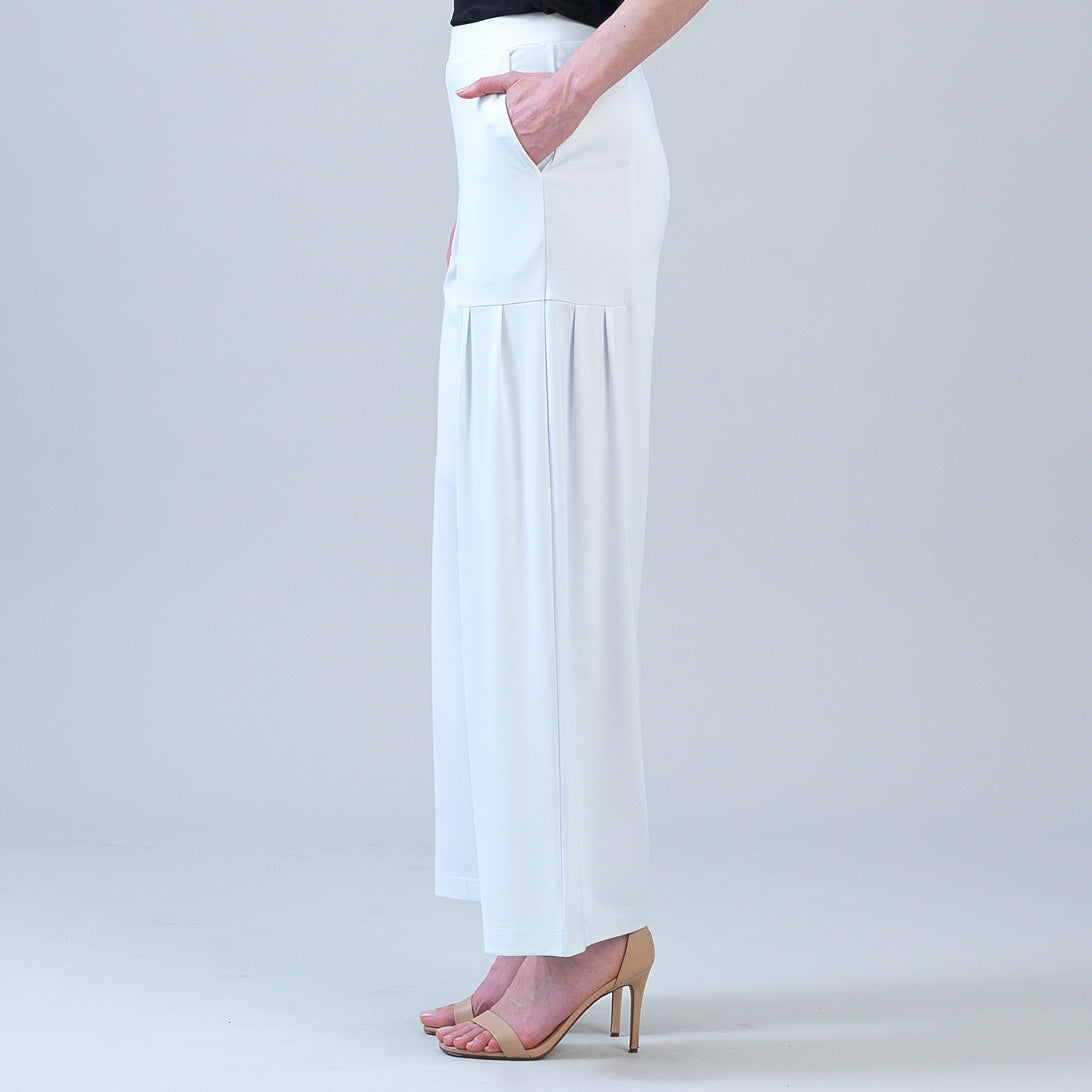 Rayon-Ponte Knit - Pleated Wide Leg Pocket Pant - White | Clara Sunwoo Signature