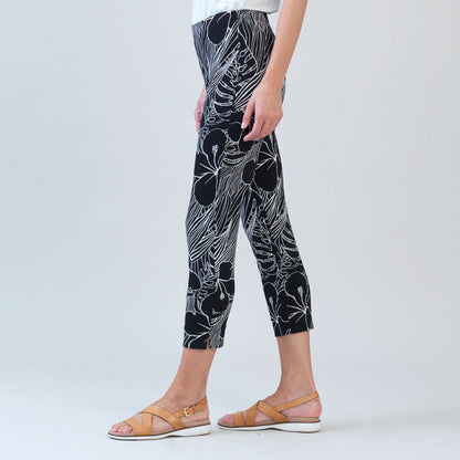 Crepe Knit - Signature Pull-On Capri - Orchid Sketch - Final Sale | Clara Sunwoo Top Pick