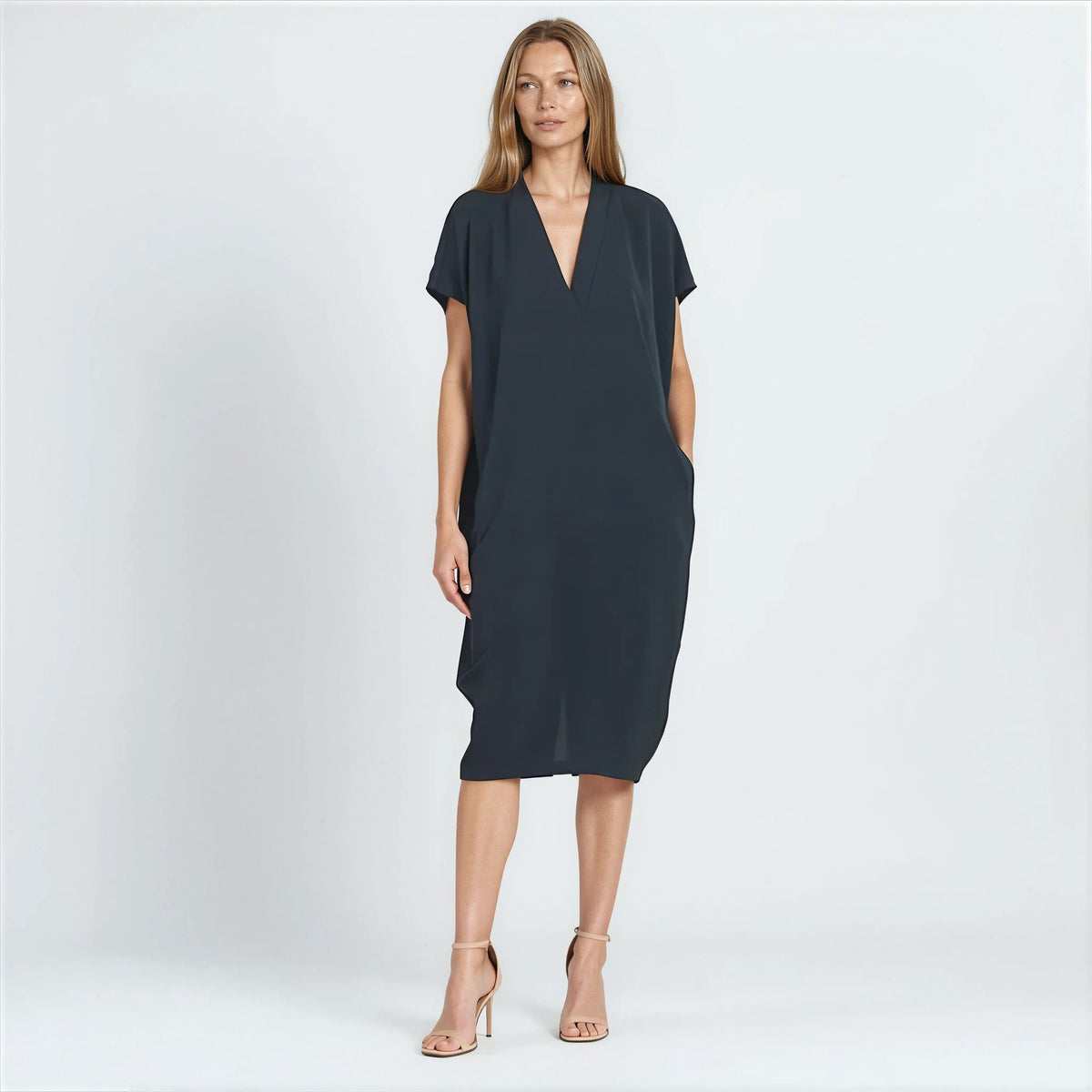 Textured Rayon - Caftan Pocket Dress - Black - Final Sale | Clara Sunwoo Essential