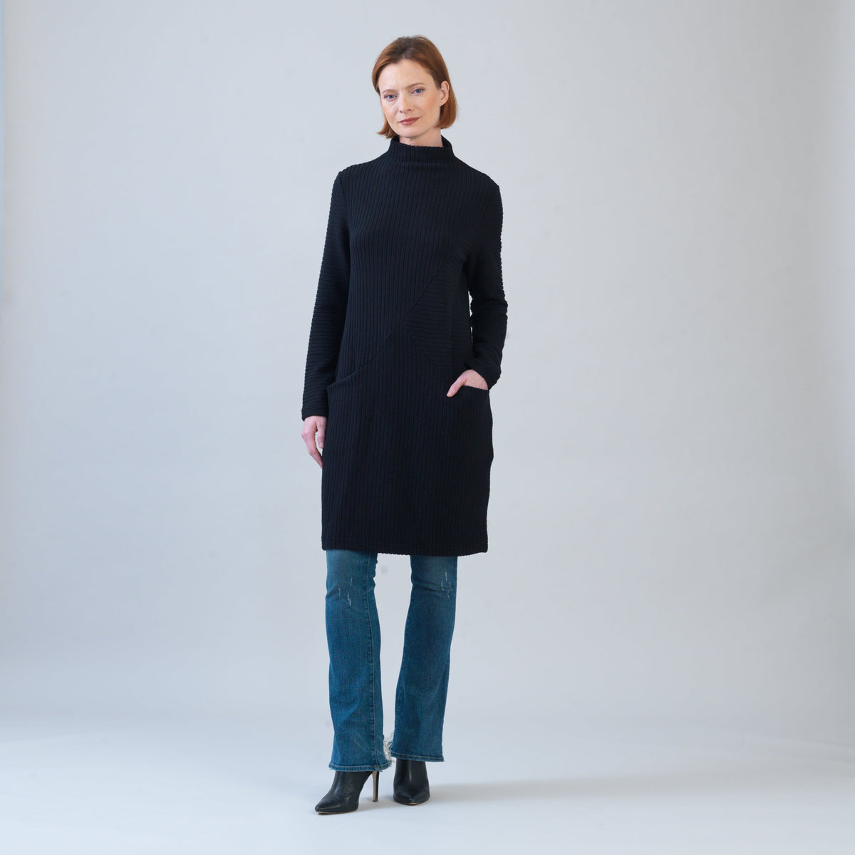 Chunky Ribbed - Tunic Pocket Sweater Dress - Black - Final Sale! | Clara Sunwoo Smart Buy