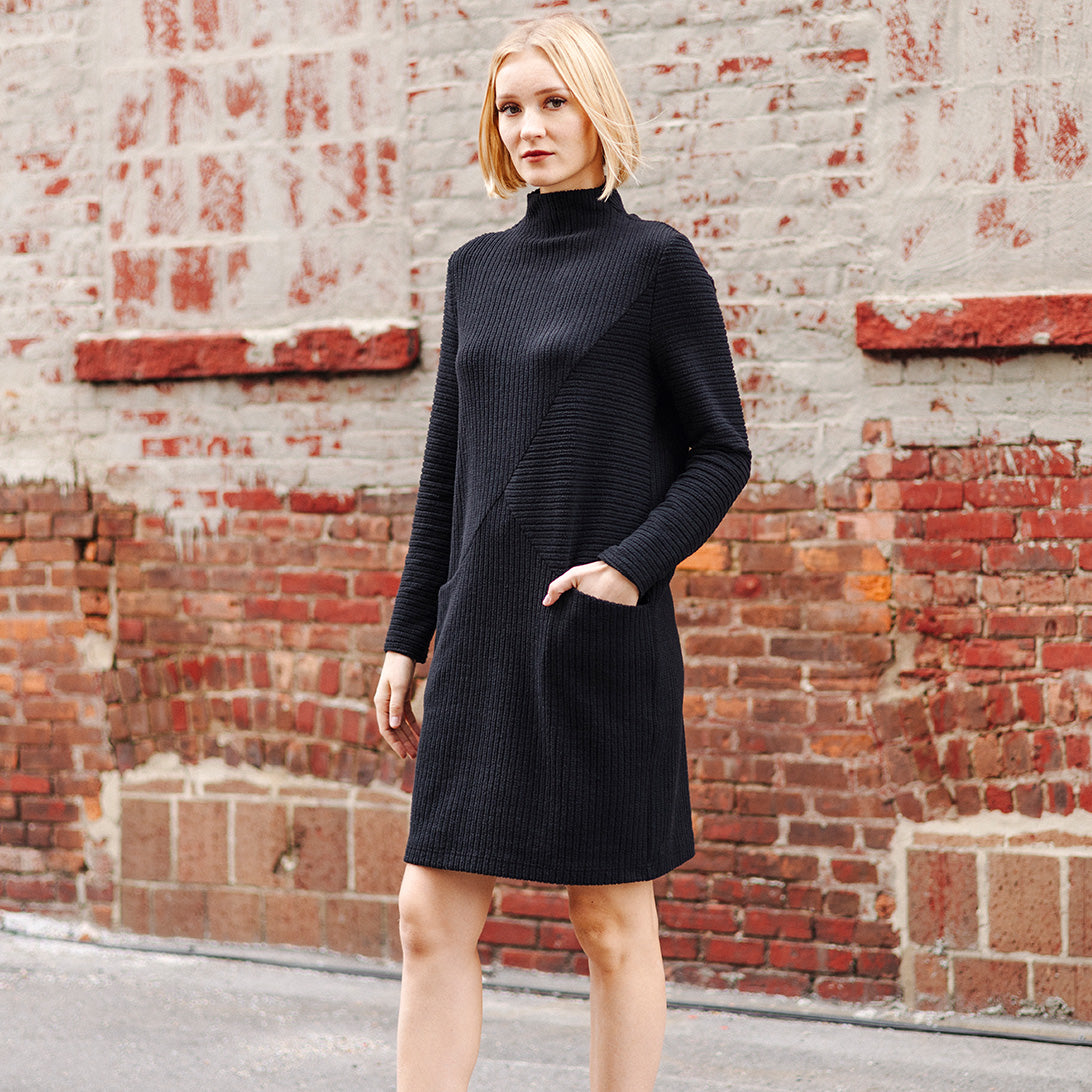 Chunky Ribbed - Tunic Pocket Sweater Dress - Black - Final Sale! | Clara Sunwoo Smart Buy