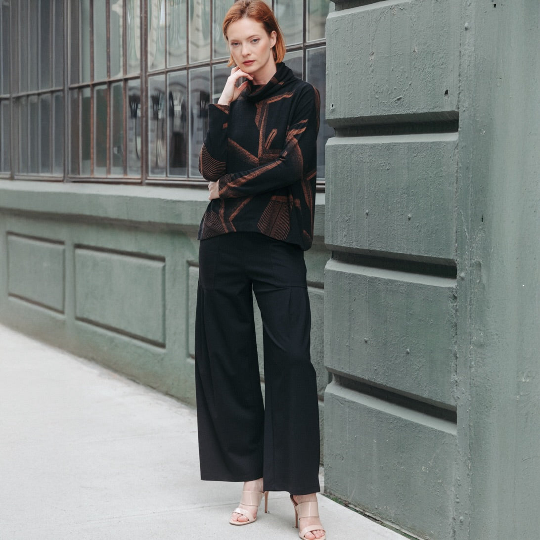 Lightweight Cozy - Tipped Hem Sweater - Linear Geo - Final Sale | Clara Sunwoo Value