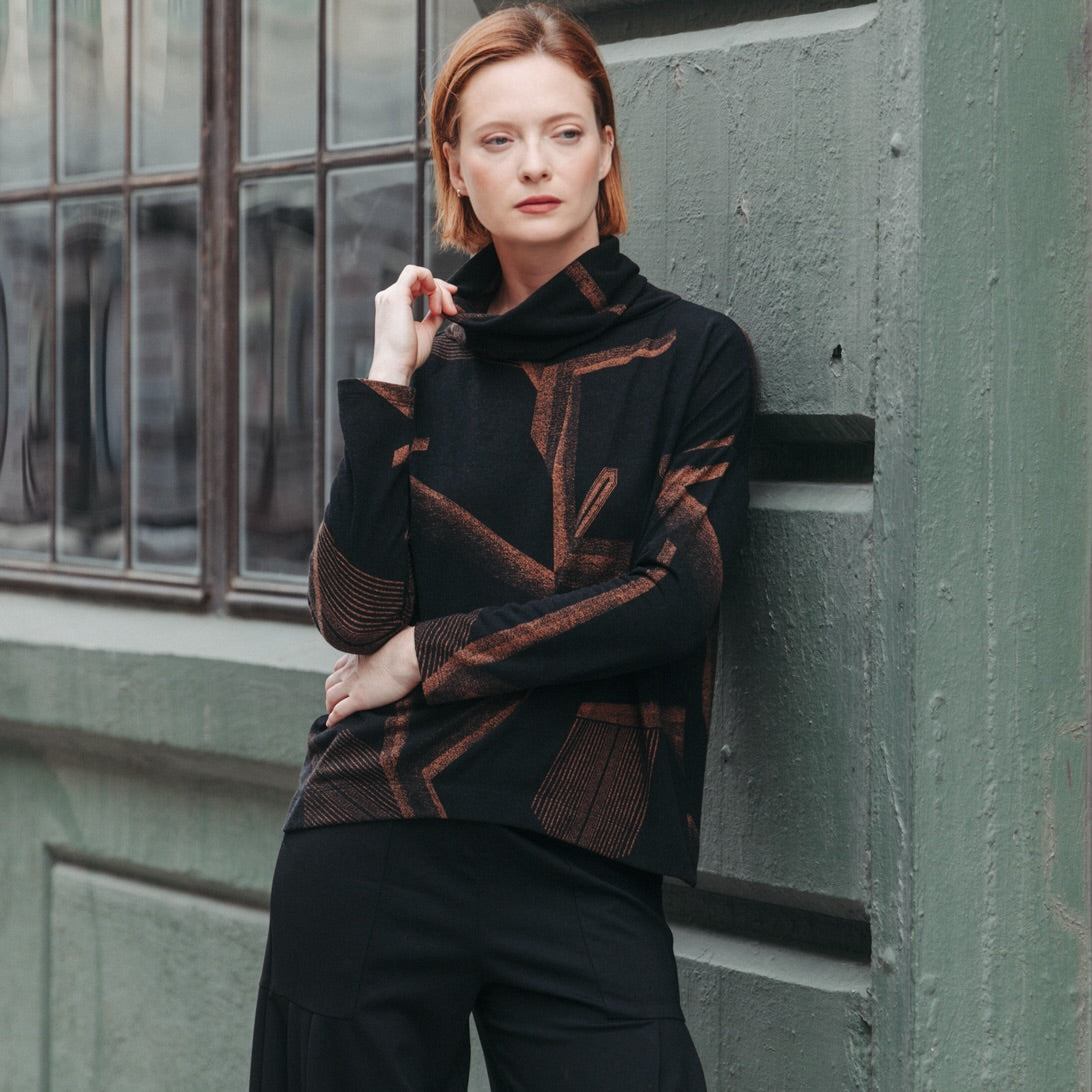 Lightweight Cozy - Tipped Hem Sweater - Linear Geo - Final Sale | Clara Sunwoo Value