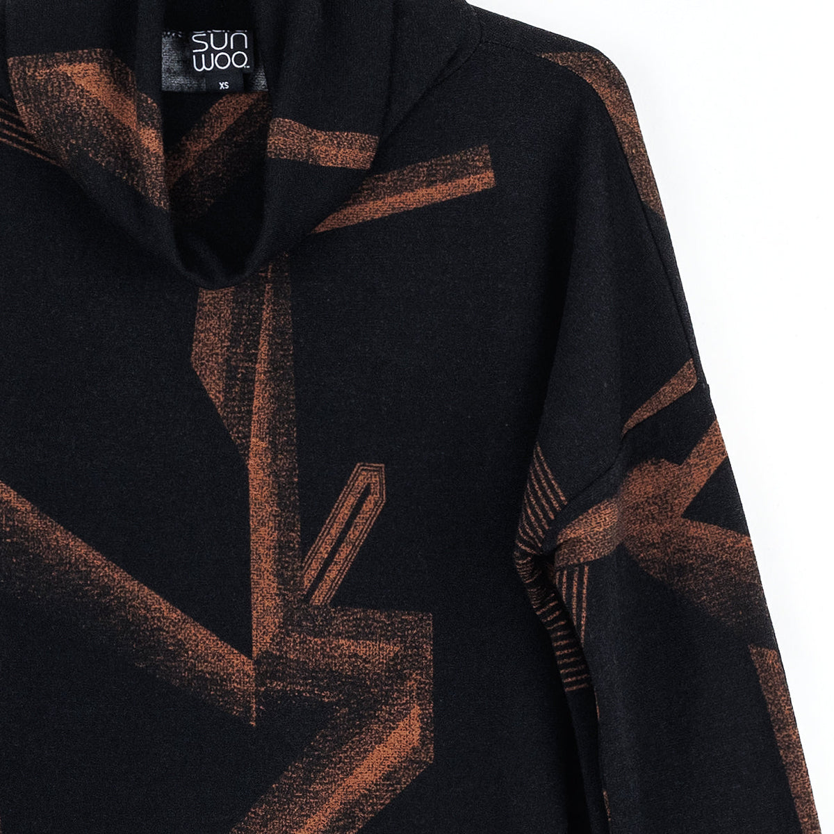 Lightweight Cozy - Tipped Hem Sweater - Linear Geo - Final Sale | Clara Sunwoo Value
