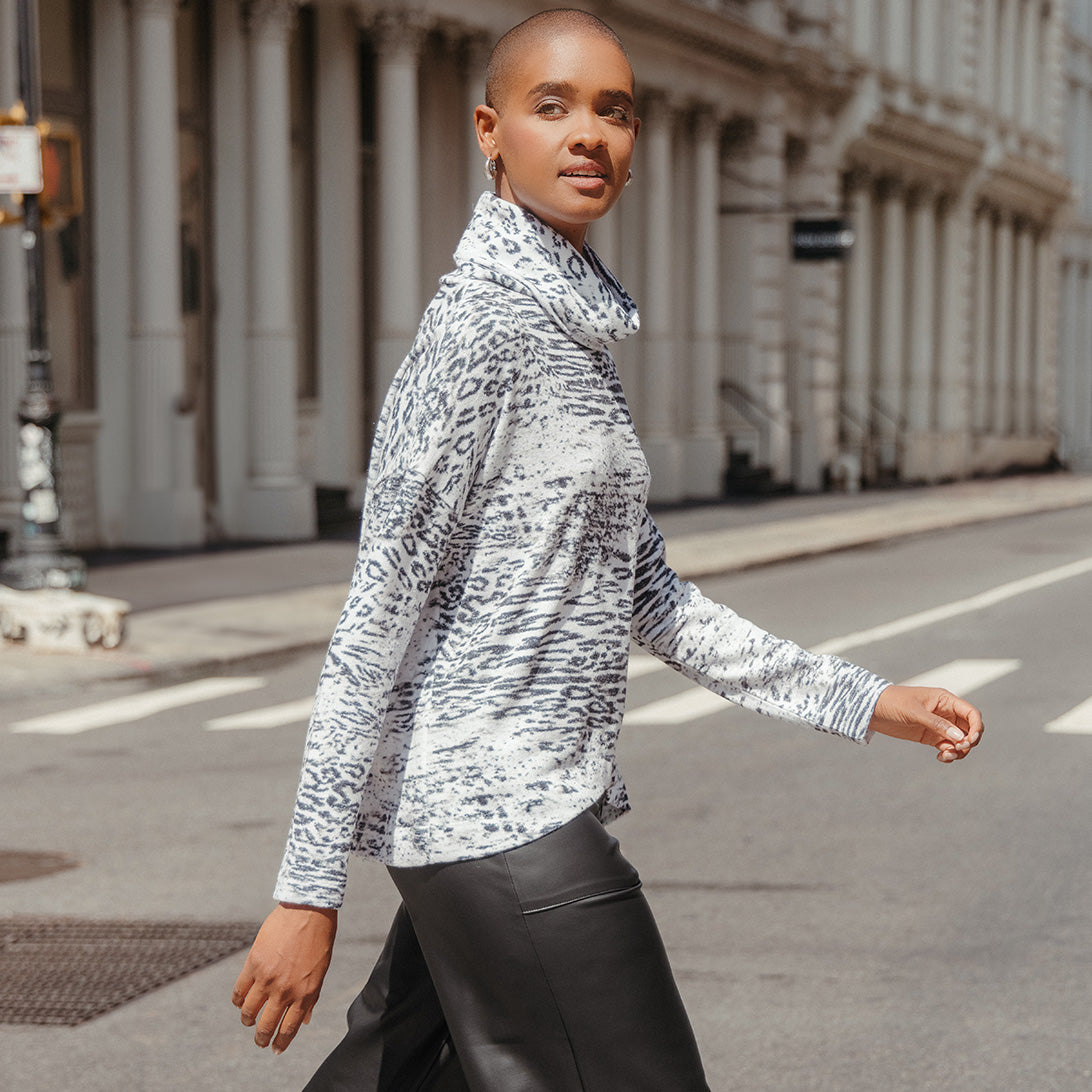 Cozy Shimmer - Tipped Hem Sweater - Snow Leopard - Final Sale! | Clara Sunwoo Quality