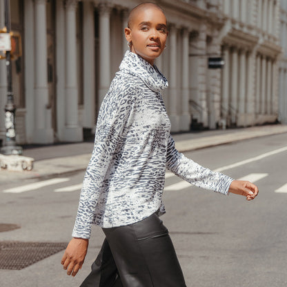 Cozy Shimmer - Tipped Hem Sweater - Snow Leopard - Final Sale! | Clara Sunwoo Quality