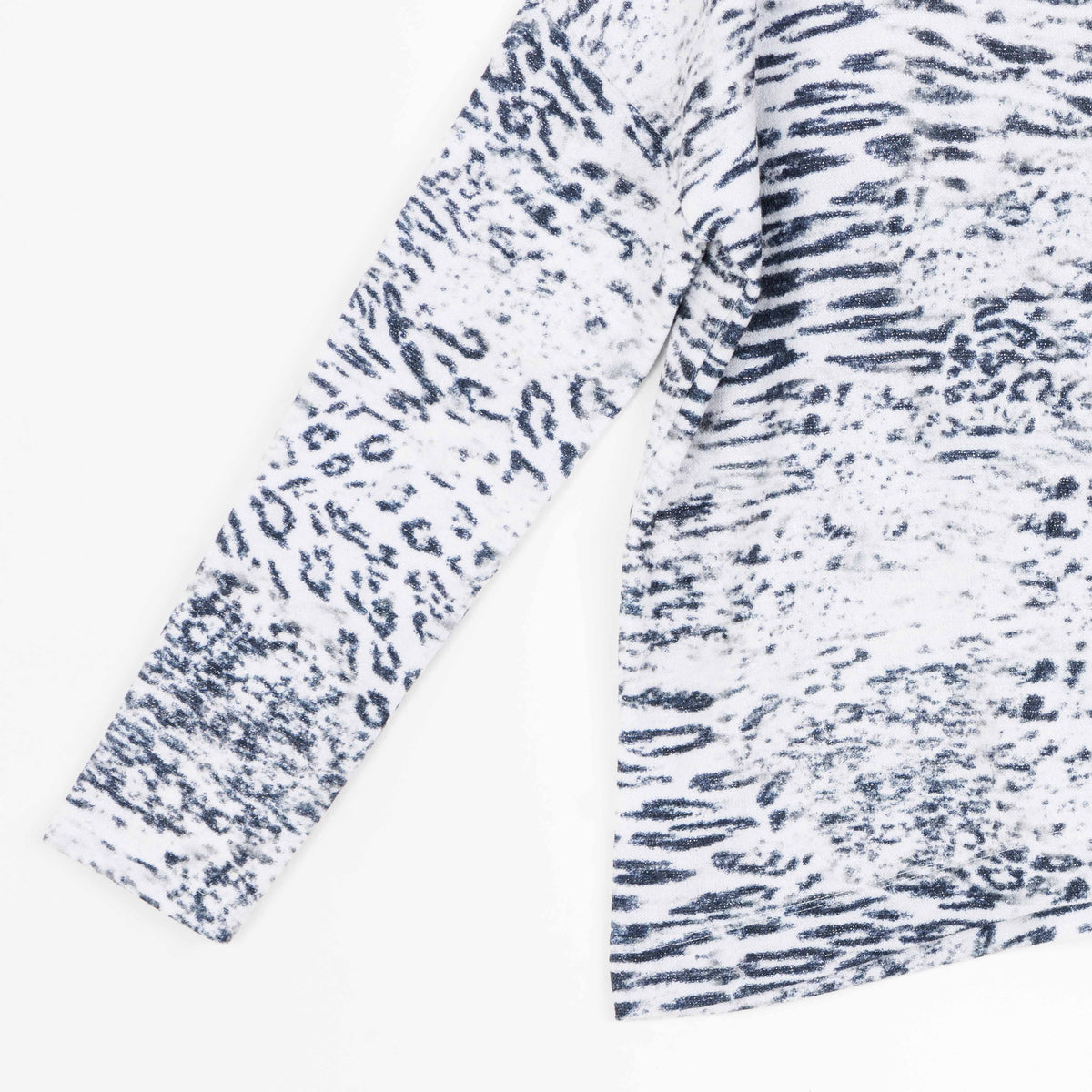 Cozy Shimmer - Tipped Hem Sweater - Snow Leopard - Final Sale! | Clara Sunwoo Quality