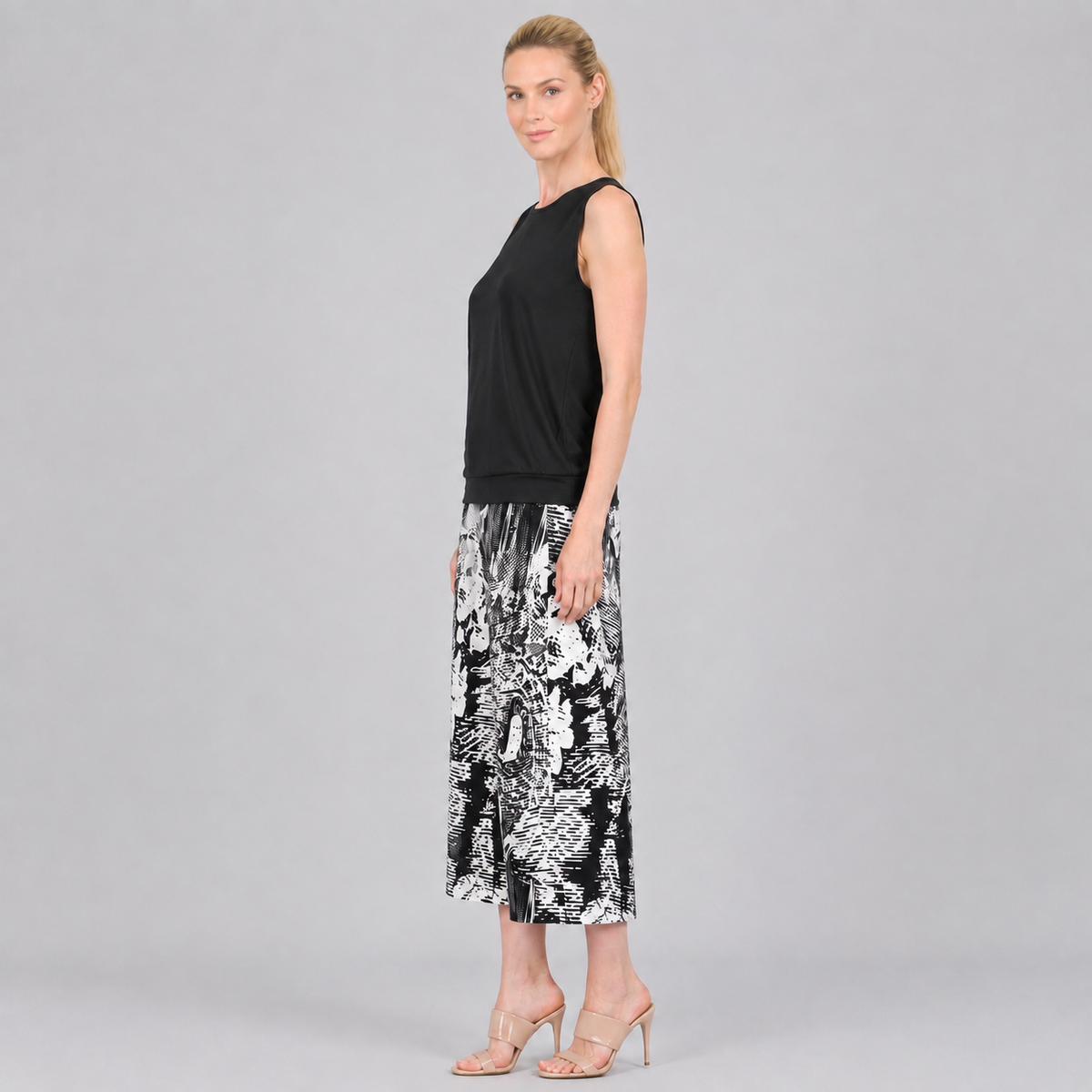 Solid Blouse Tank - Black - Final Sale | Clara Sunwoo Featured
